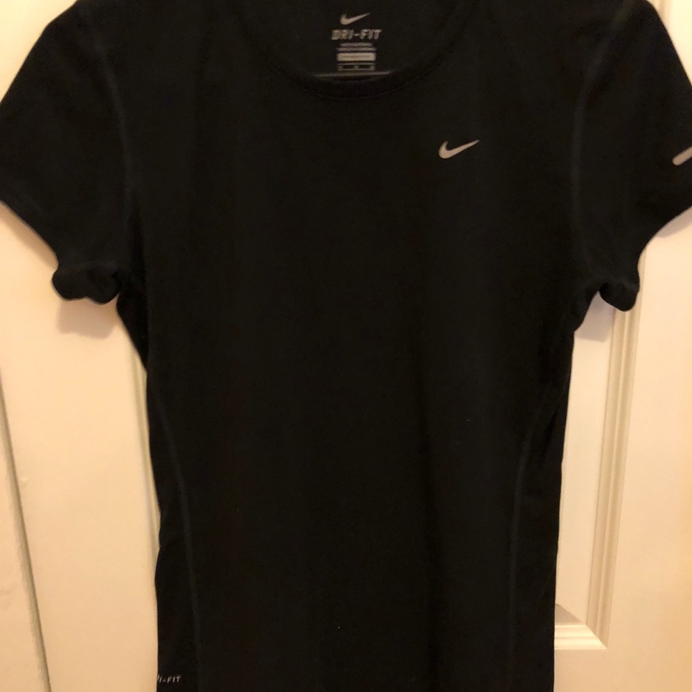 Nike dri-fit bundle - Picture 2 of 5